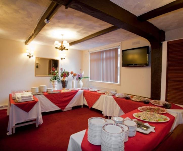 Hawthorn Hotel Radcliffe Buitenkant foto